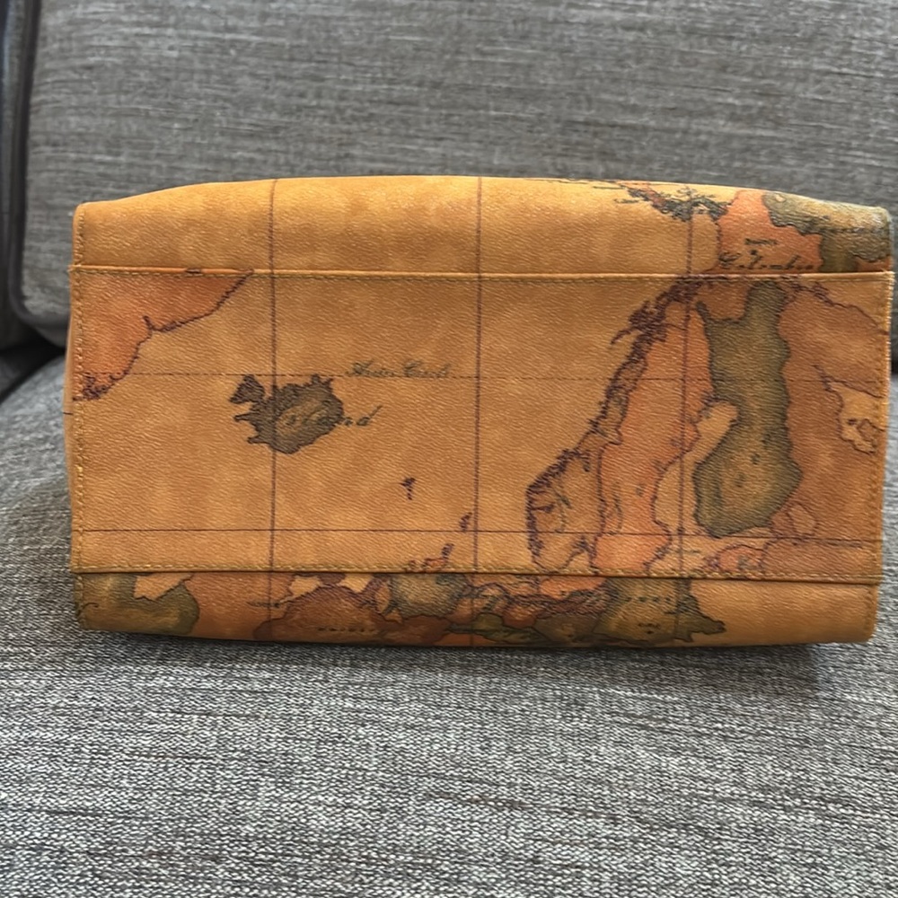 1’ Classe Alviero martini bag in good condition - Picture 3 of 9